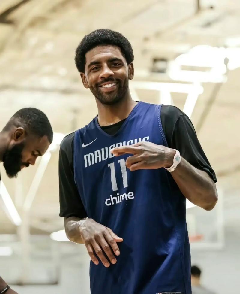 那不勒斯老板：输给伟大的穆里尼奥不丢人，差评穆帅是因为嫉妒（那不勒斯老板：败给伟大的穆里尼奥并非耻辱，对穆帅的差评多出于嫉妒）