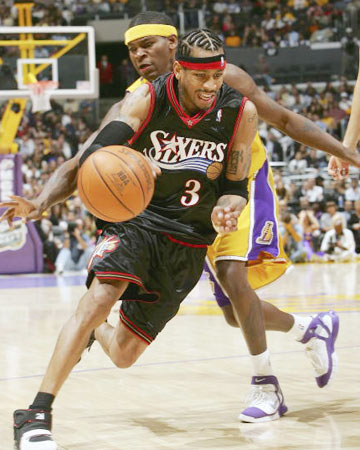 美媒：森林狼对欧文有意，爱德华兹本人支持这一举措（美媒：森林狼欲引进欧文，爱德华兹表示支持）