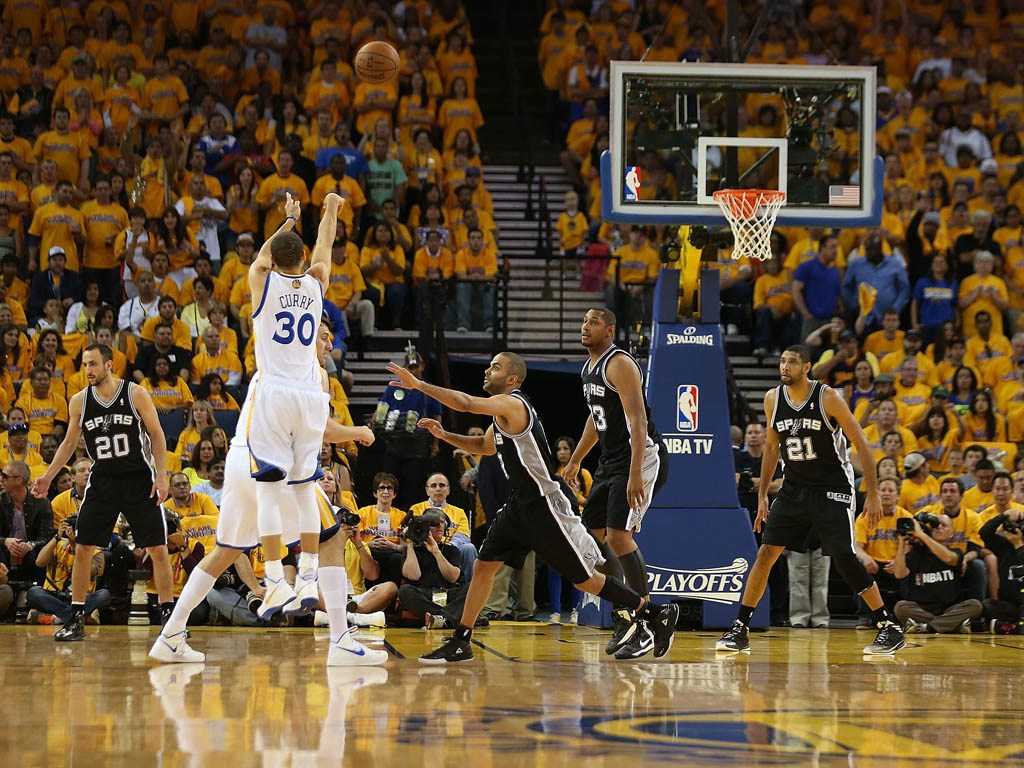 球报：尤文和曼市双雄有意尤尔曼德，后者被葡体定价约6000万欧（球报：尤文与曼联曼城看上尤尔曼德，葡体要价约6000万欧）